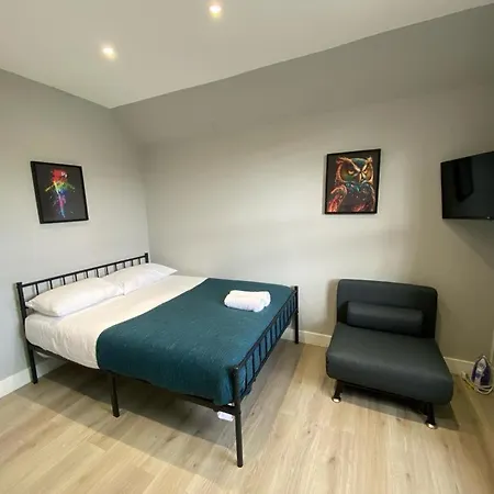 Holloway Suites - Next To Emirates Stadium - Private Bathroom - Shared Kitchen Лондон Экстерьер фото