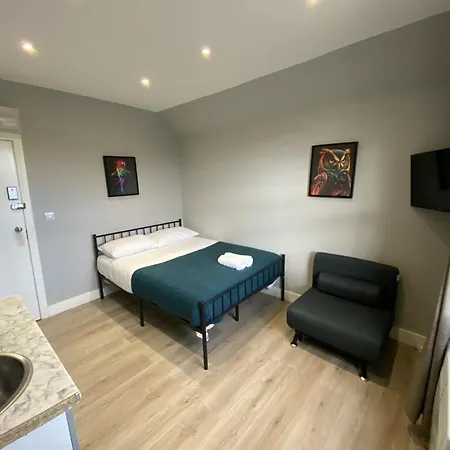 Holloway Suites - Next To Emirates Stadium - Private Bathroom - Shared Kitchen Лондон Экстерьер фото