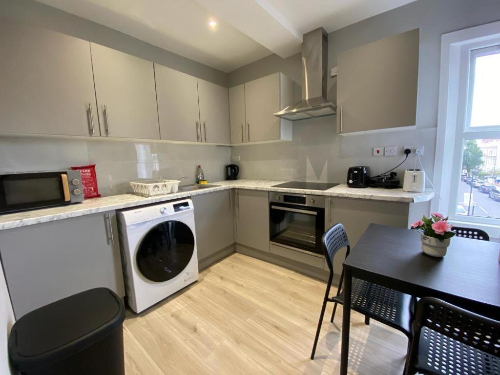 Holloway - Next To Emirates Stadium - Private Bathroom - Shared Kitchen * Лондон