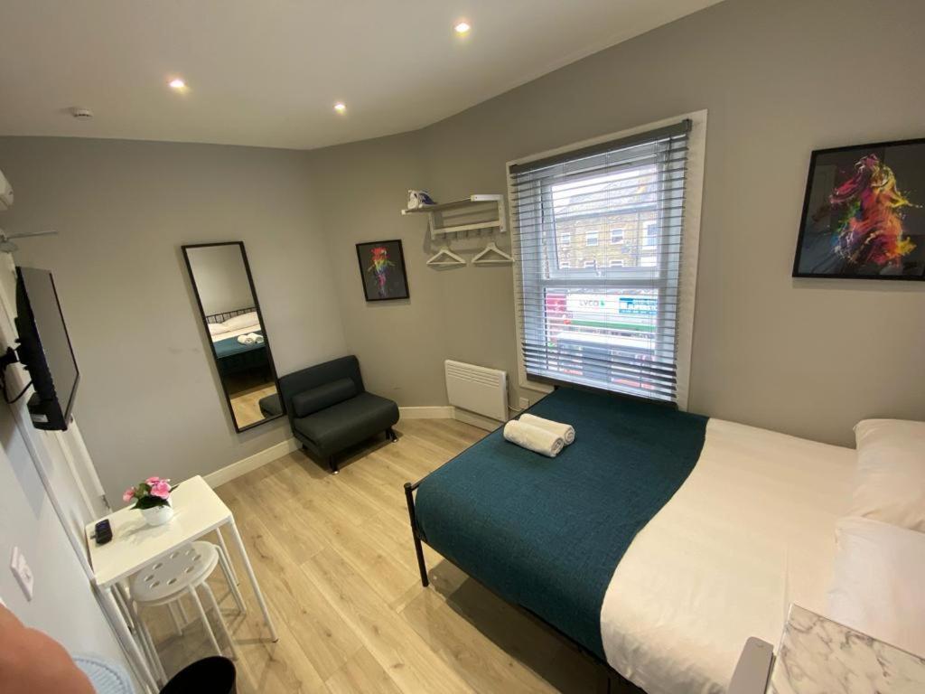 Апартаменты Holloway - Next To Emirates Stadium - Private Bathroom - Shared Kitchen Лондон