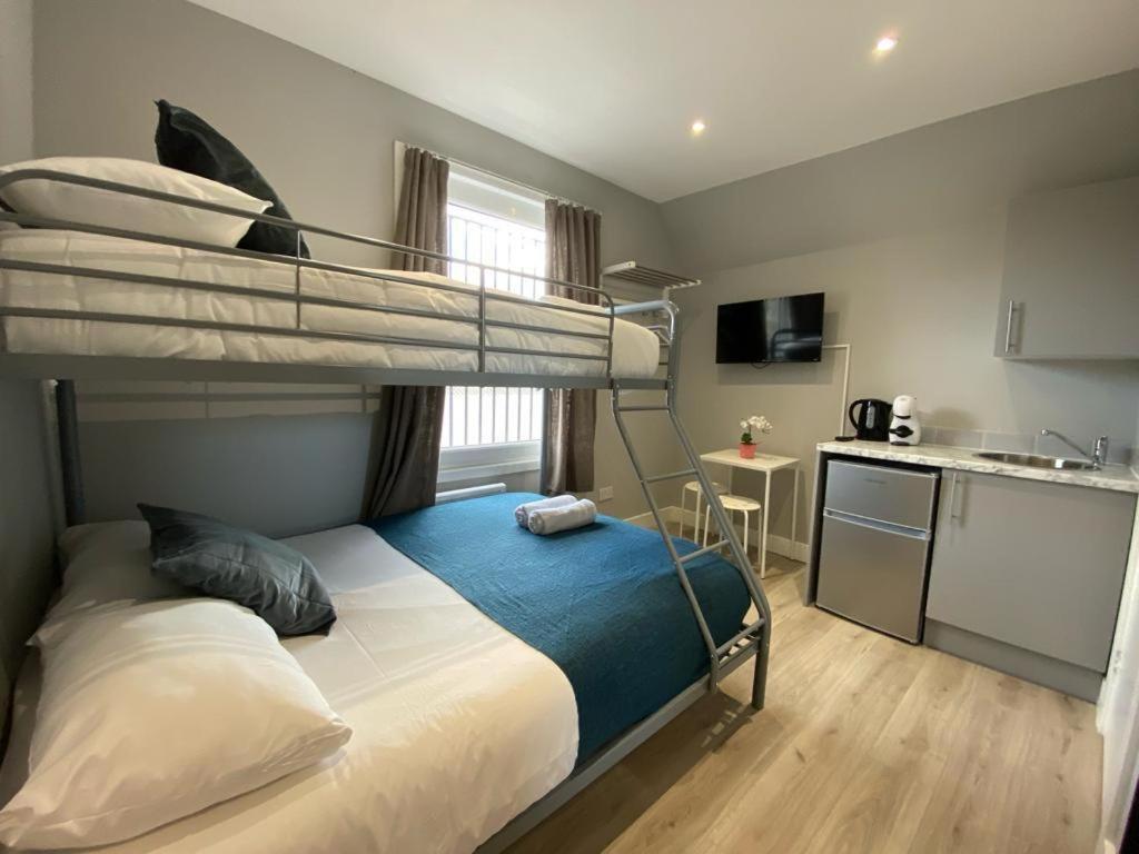 Holloway - Next To Emirates Stadium - Private Bathroom - Shared Kitchen * Лондон