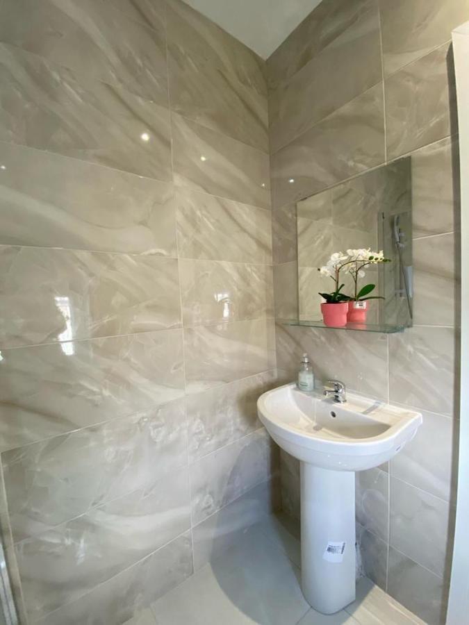Апартаменты Holloway - Next To Emirates Stadium - Private Bathroom - Shared Kitchen *